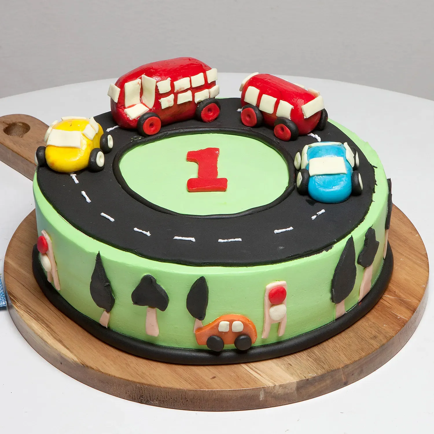 Race Track car cake design
